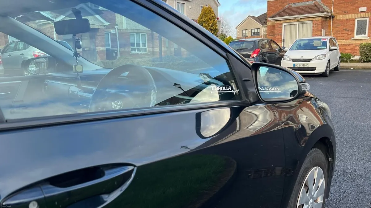 Toyota Corolla 2014 - Image 4