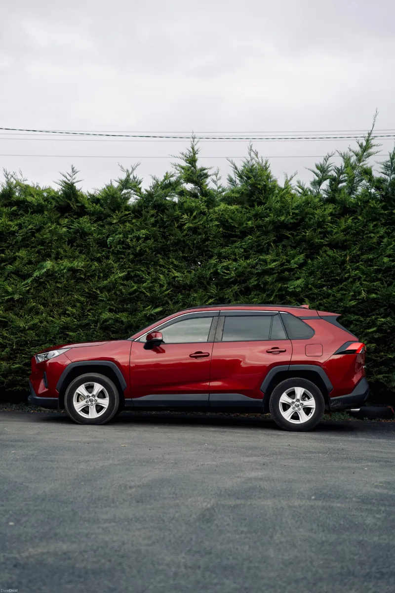 🌟Toyota Rav4 X 2.4 Sports Hybrid 2021🌟 - Image 2