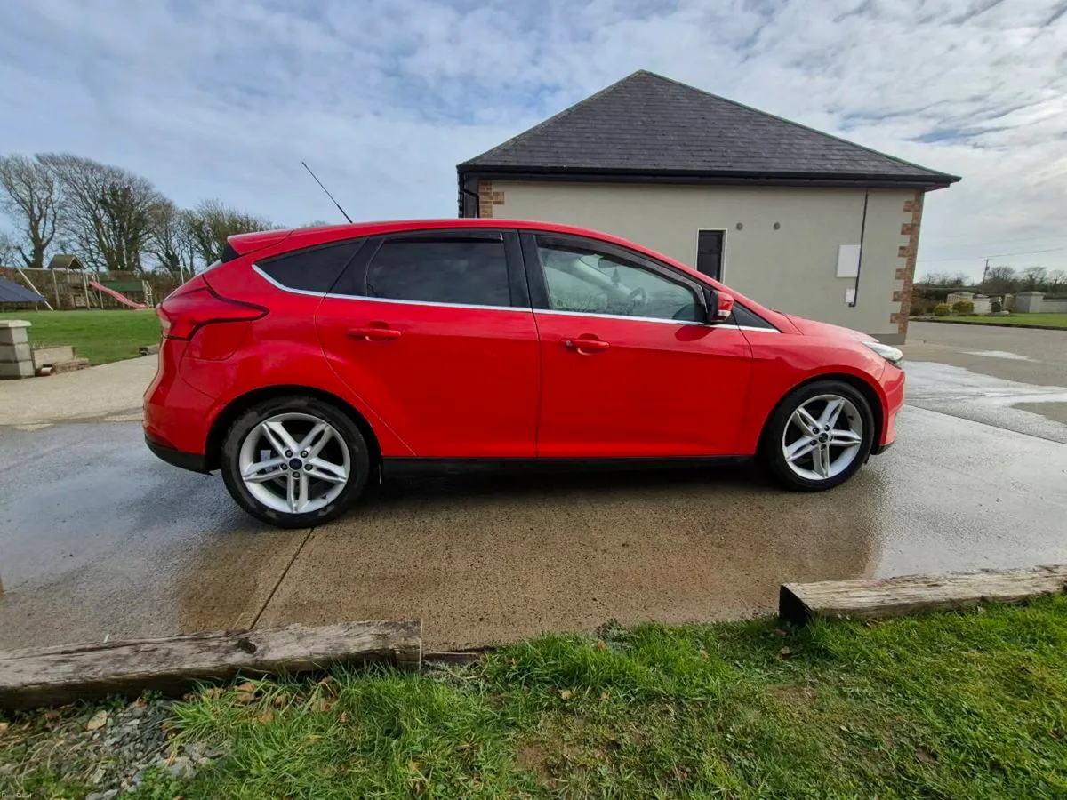 Ford Focus - Image 4