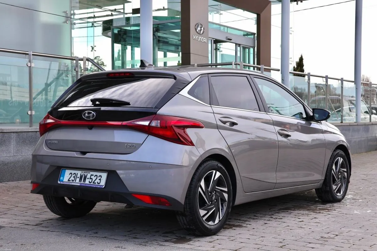 Hyundai i20 1.2 Deluxe Plus - Image 4