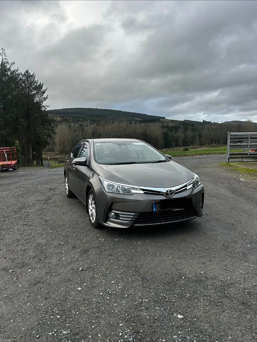 Toyota Corolla 2017 - Image 1