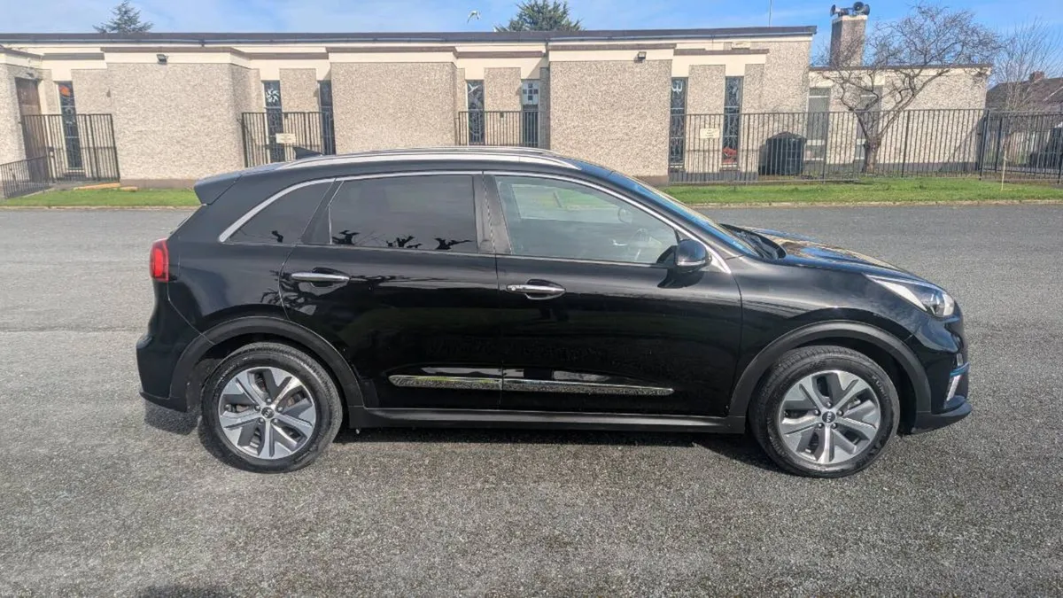 KIA ENIRO 64KWH Long Range (455km WLTP) - Image 3