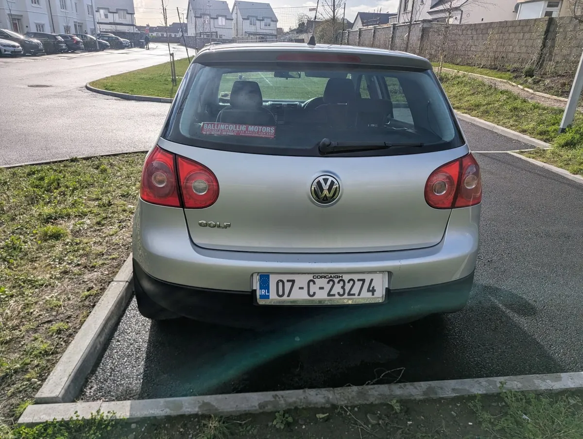 Volkswagen Golf 2007 - Image 2