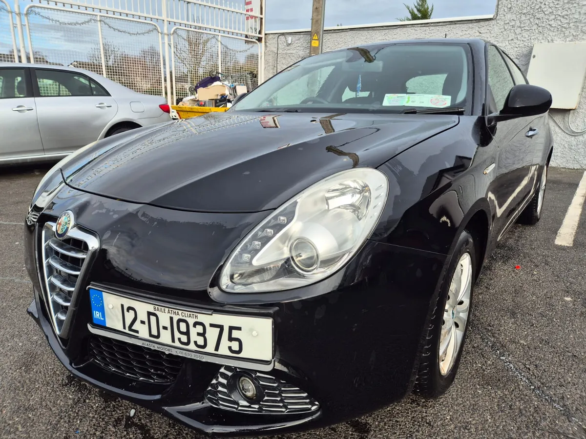 Alfa Romeo Giulietta 2012 - Image 3