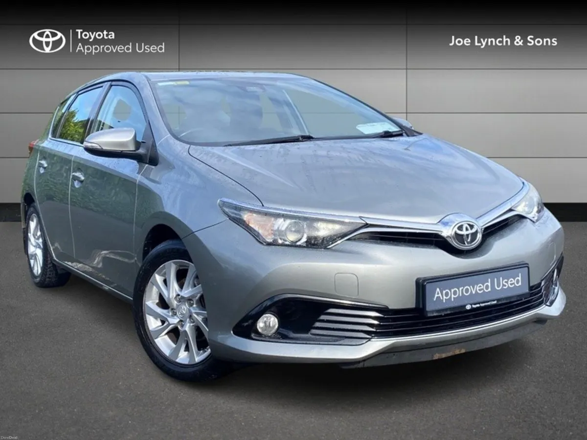 Toyota Auris AURIS 1.2T LUNA 5DR - Image 1