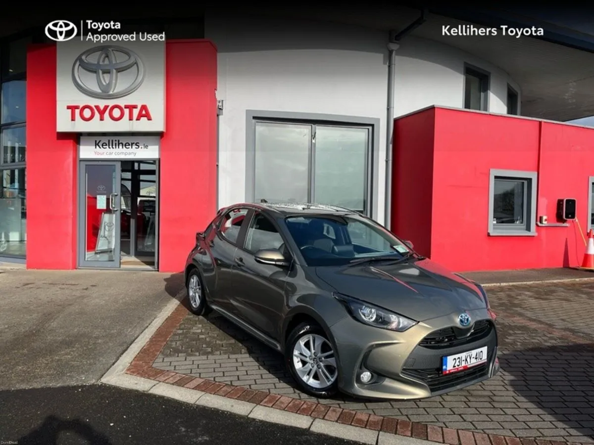 Toyota Yaris YARIS HYBRID LUNA - Image 1