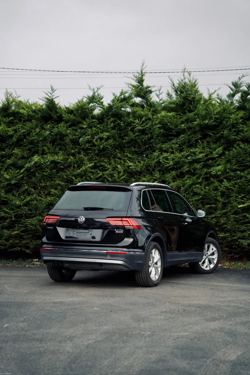 🌟Volkswagen Tiguan 2.0 TDI 2020 with Low Mileage - Image 4