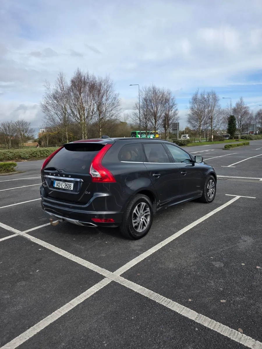 Volvo XC60 - Image 1