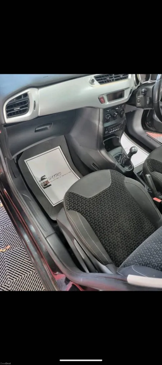 *PRICE DROP* Citroën C3 VTR+, mint condition - Image 5