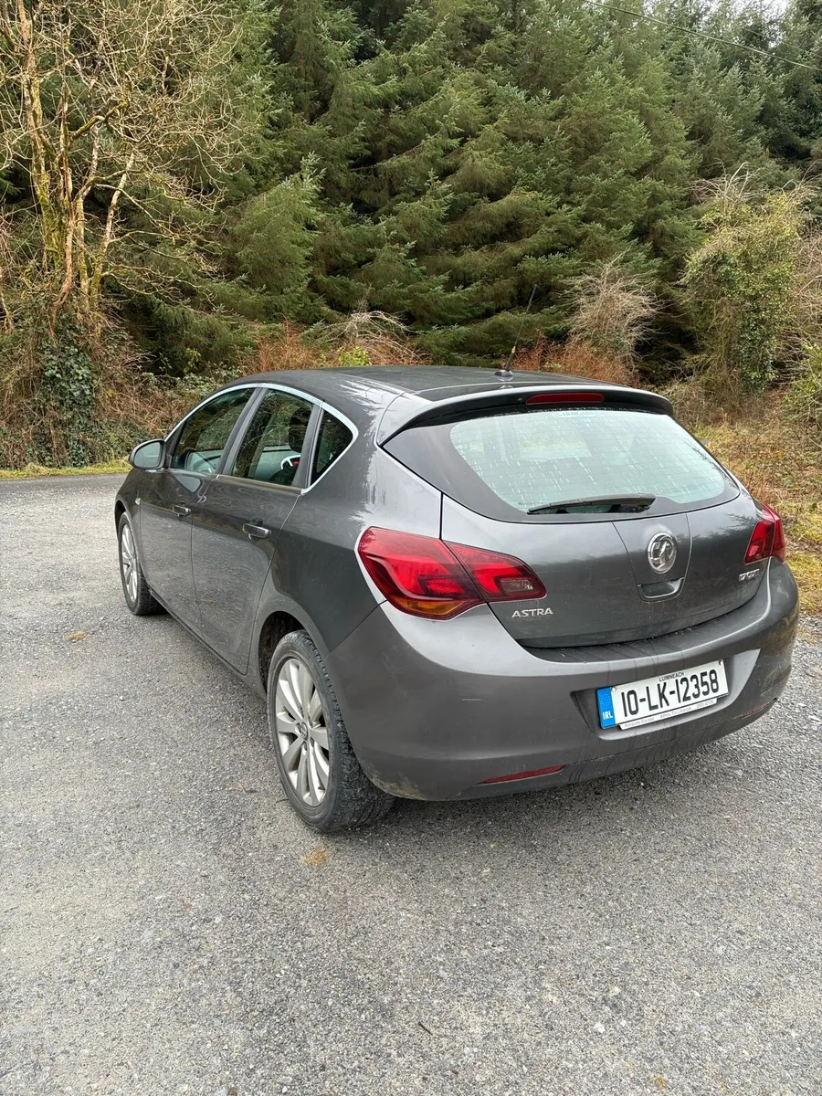 2010 Opel Astra 1.7CDTI - Image 2