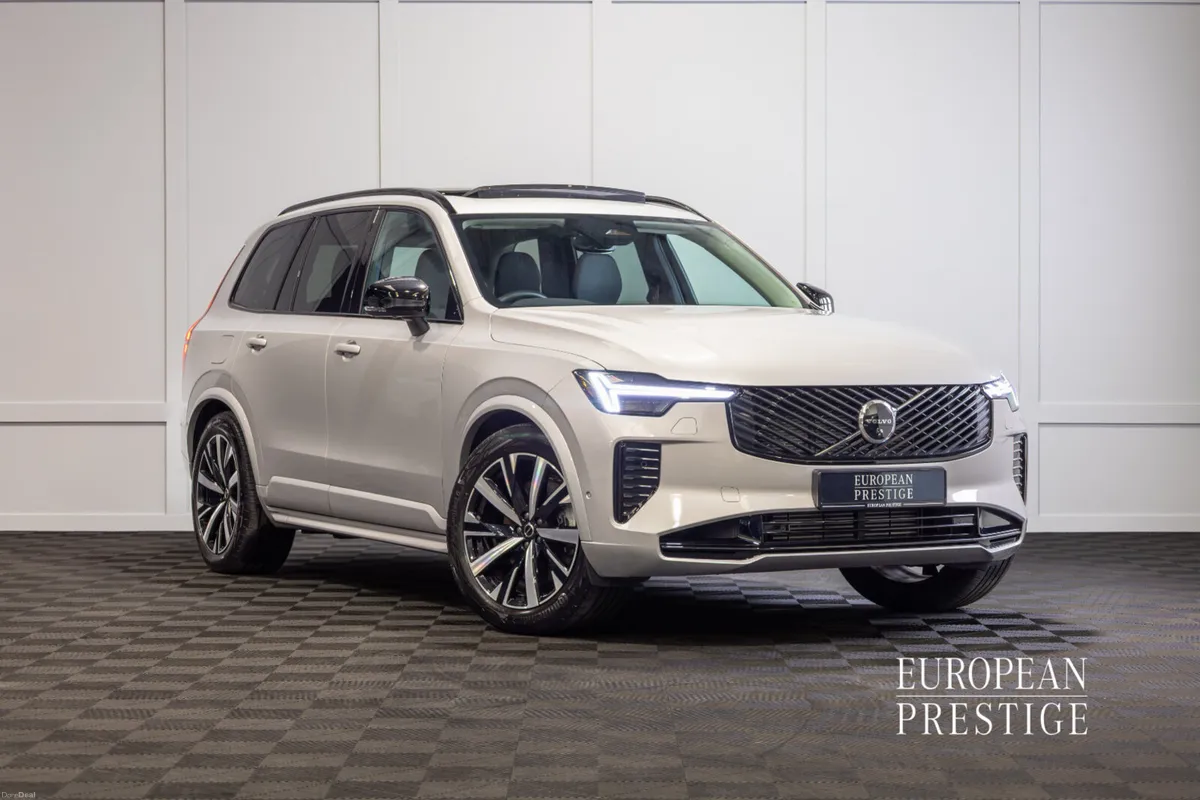 2025 Volvo XC90 T8 Plus Dark Theme 7 Seater - Image 1