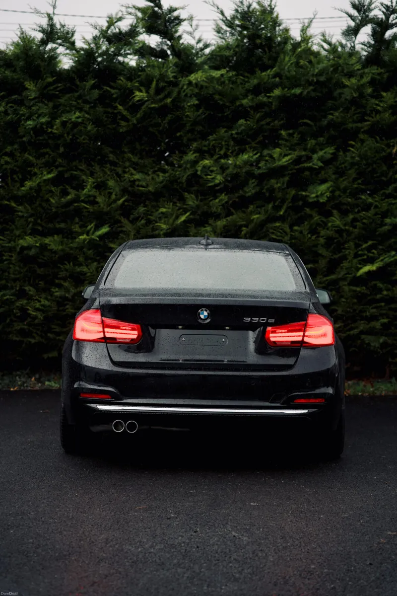 🌟 BMW 330e Luxury 2016 with extremely Low Mileage - Image 3