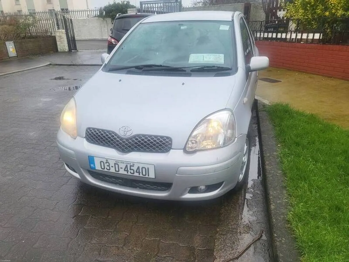 2003 Toyota Yaris - Image 3