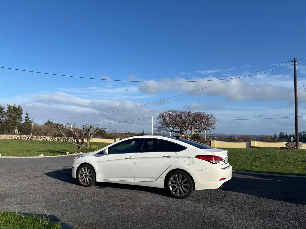 2012 Hyundai i40 Nct 02/27 Manual - Image 3