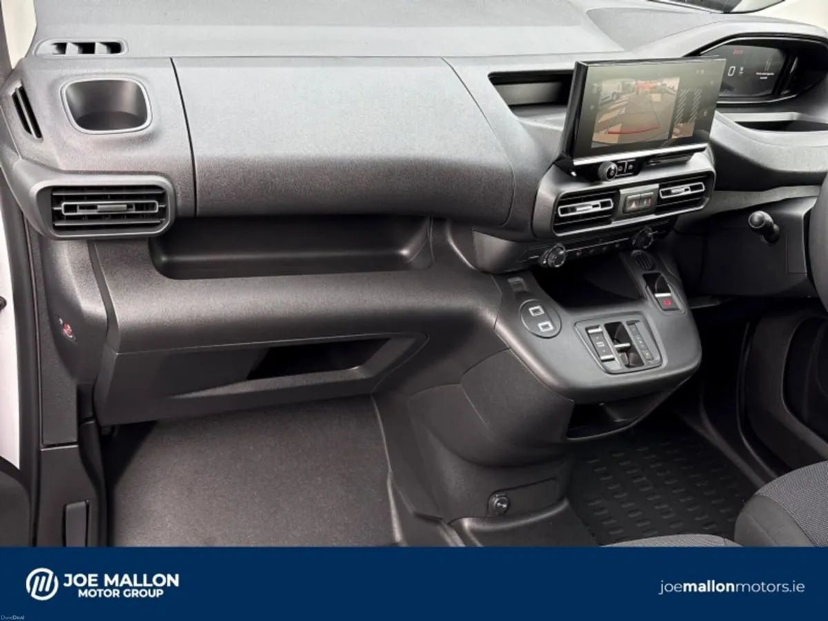 Peugeot Partner PRO PLUS 1.5 HDI AUTO 130 1000 - Image 4