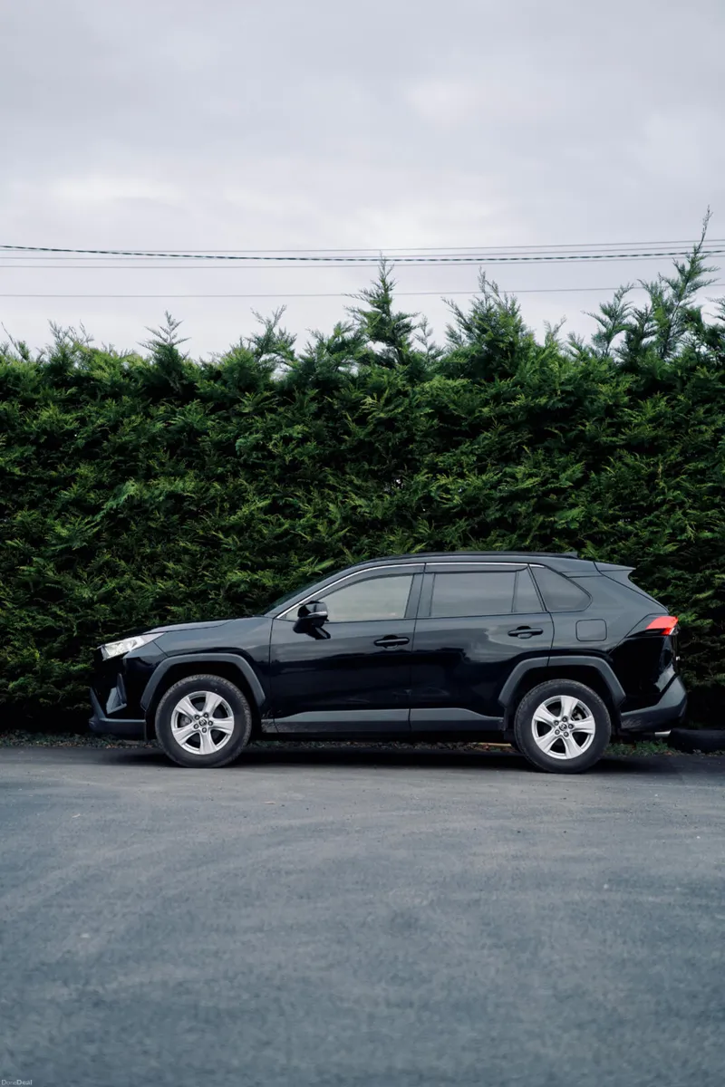 🌟Toyota Rav4 X 2.5 Sports Hybrid 2021🌟 - Image 2