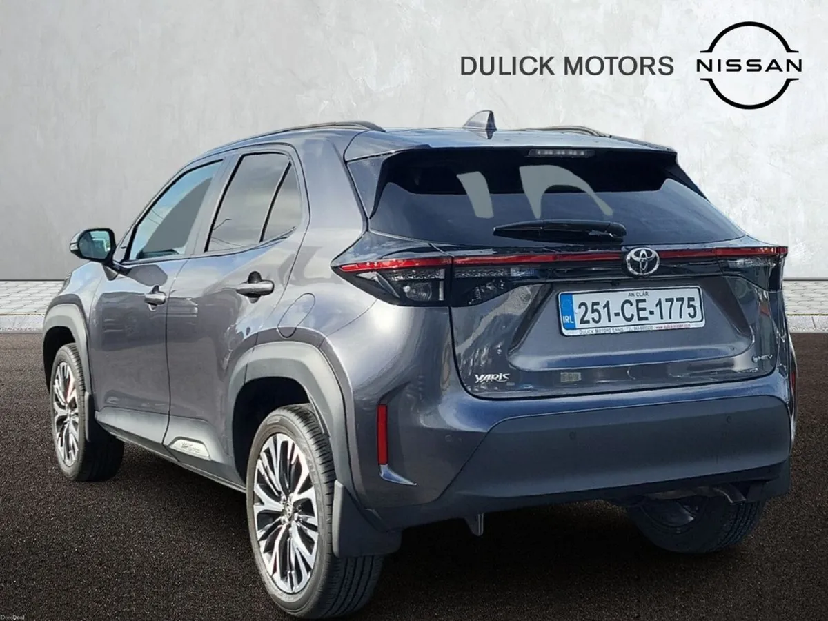 Toyota Yaris Cross 1.5 Hybrid Sol - Image 2