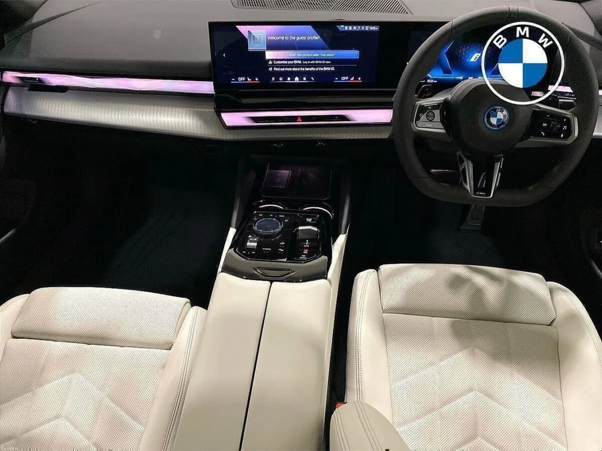 BMW 5-Series 530e M Sport Saloon - Image 4