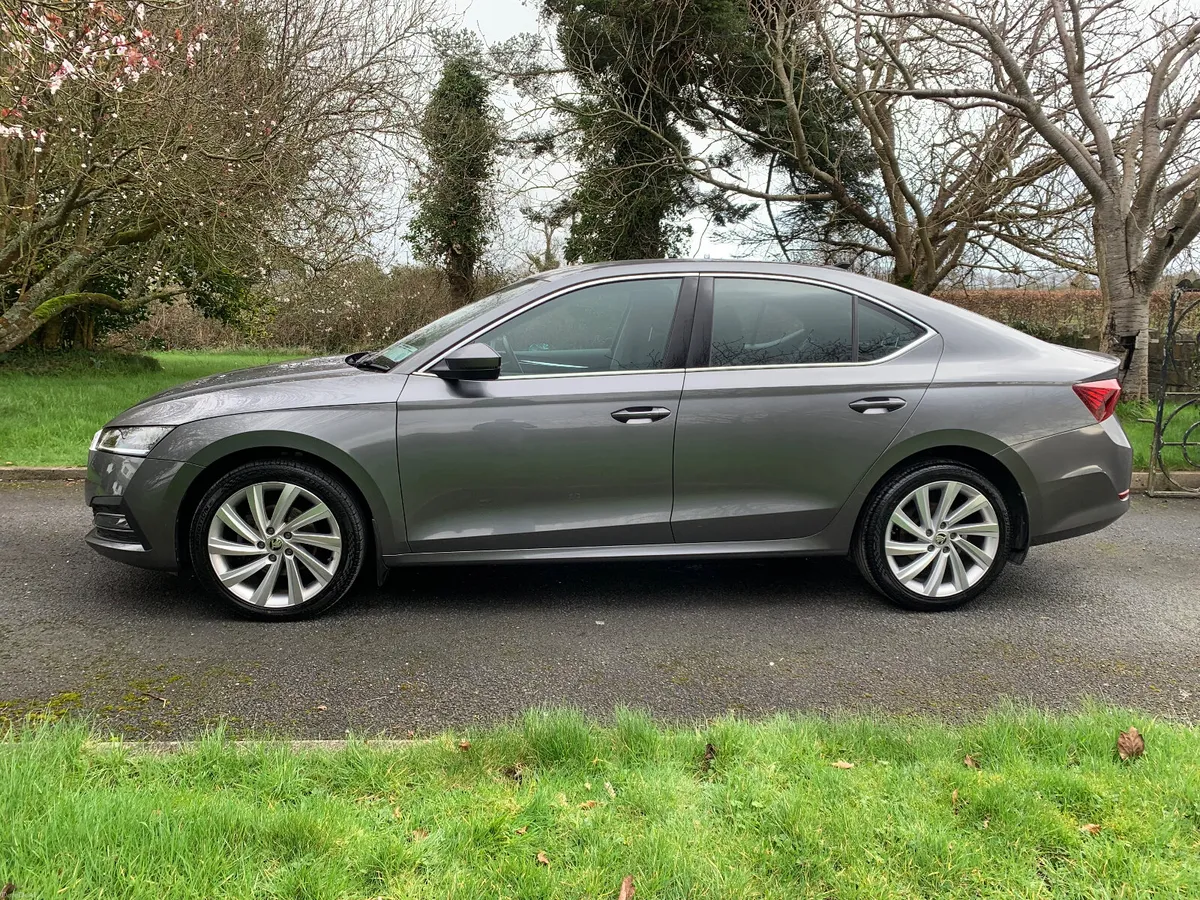 Skoda Octavia 2022 2.0 Tdi STYLE - Image 2