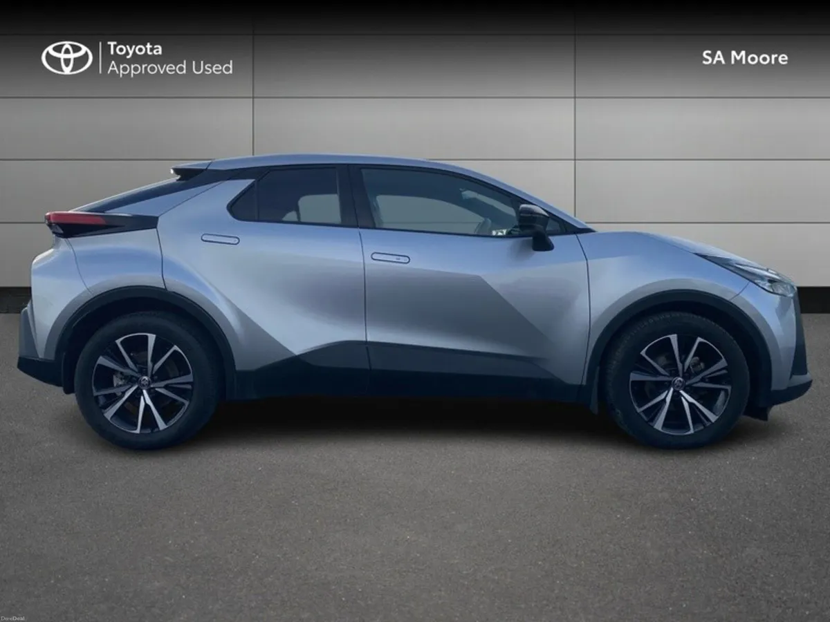Toyota C-HR HYBRID SPORT - Image 3