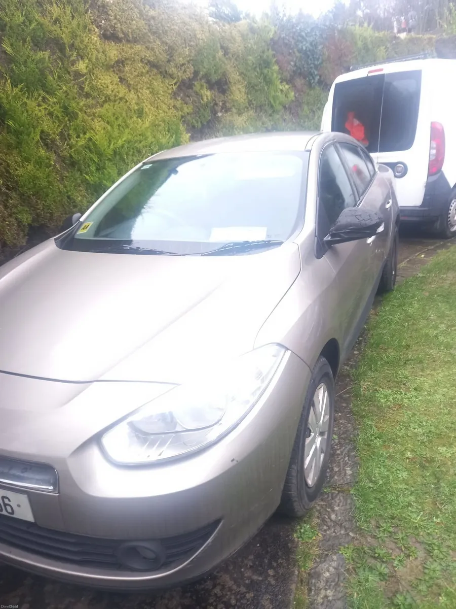 Renault Fluence 2010 - Image 3