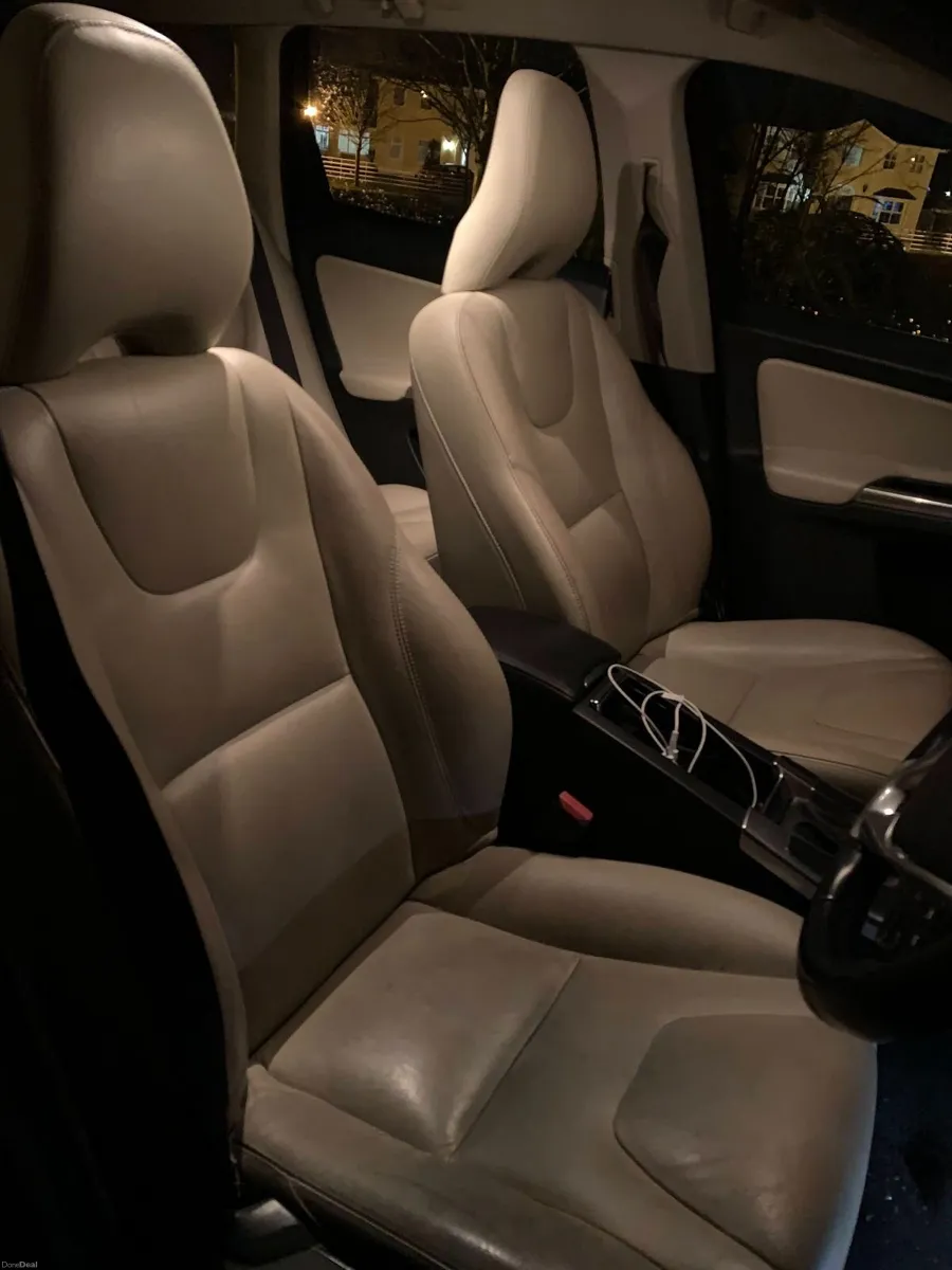 Volvo XC60 2016 - Image 4