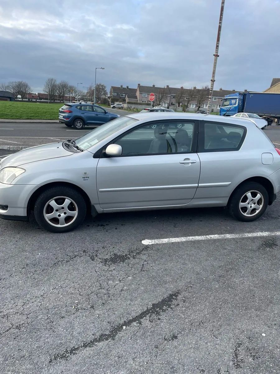 Toyota Corolla - Image 4