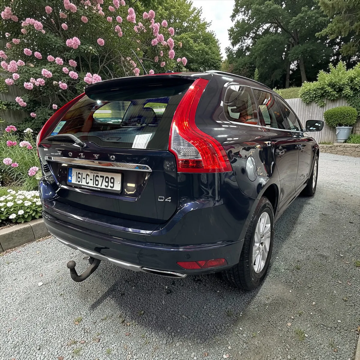 Volvo XC60 D4 (190hp) FWD SE - Image 4