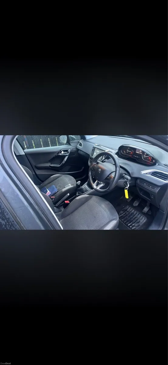 2015 Peugeot 208 1.2 Petrol - Image 4