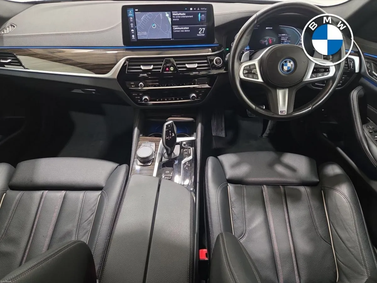 BMW 5-Series 530e M Sport Saloon - Image 4