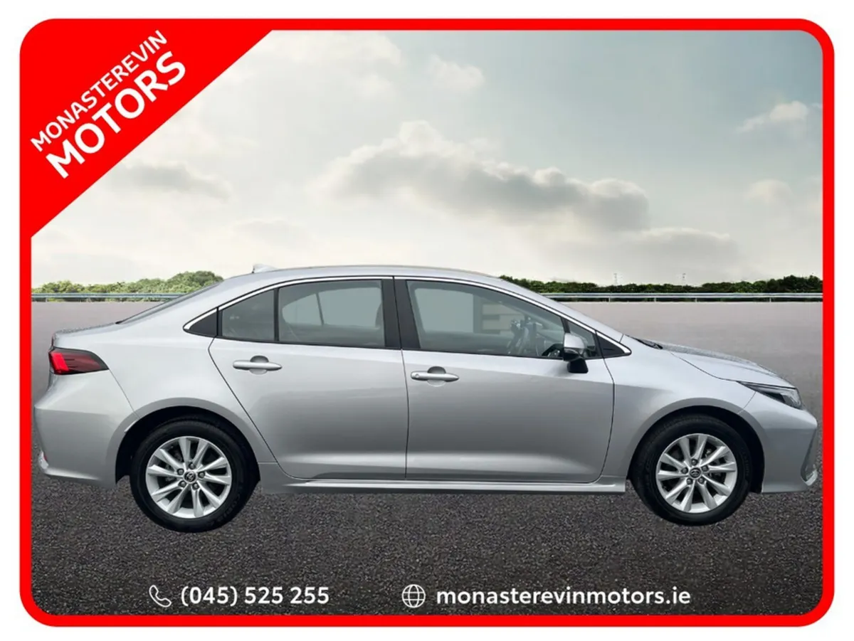 Toyota Corolla SALOON LUNA 4DR AUTO - Image 3