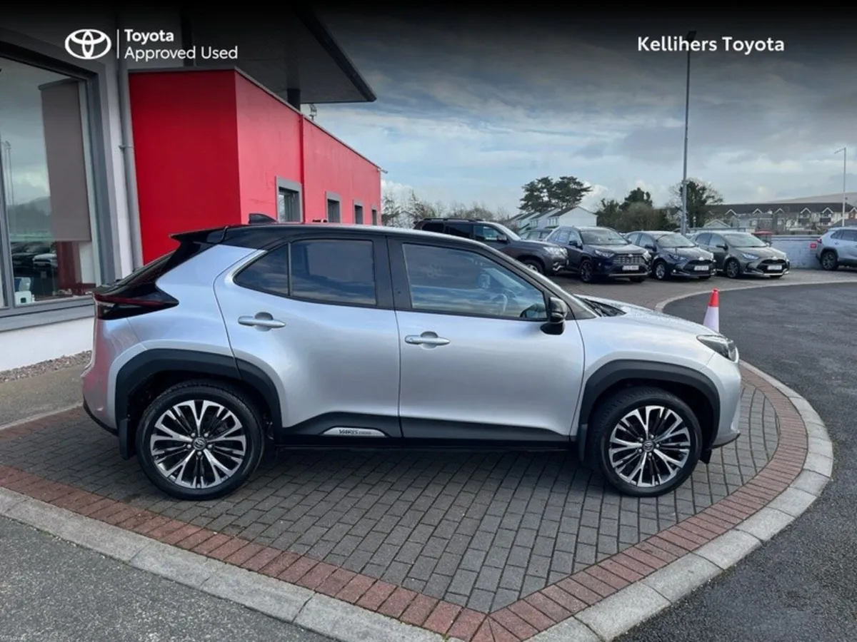 Toyota Yaris Cross YARIS CROSS SOL - Image 3