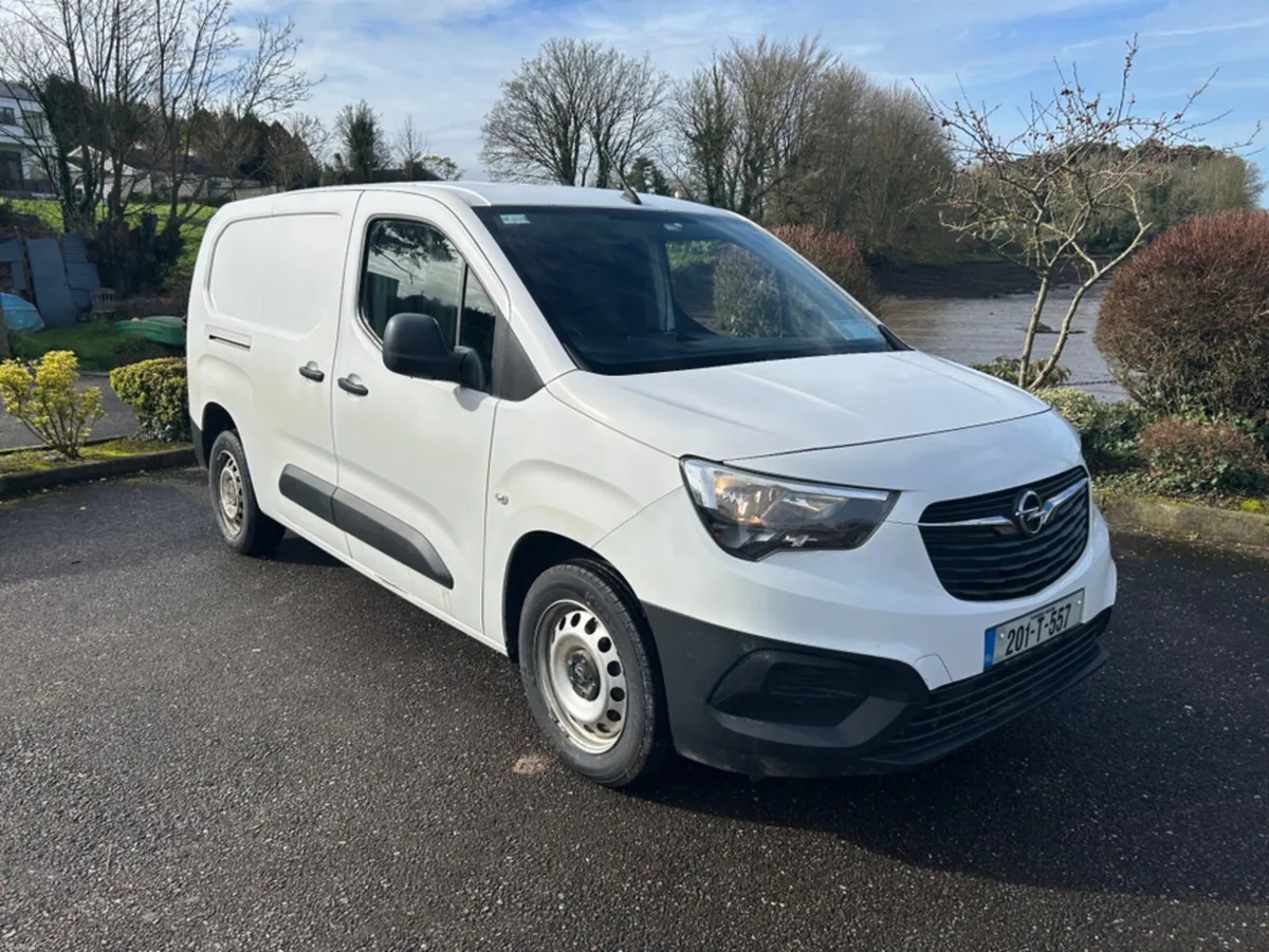 Opel Combo L2H1 1.6 CDTI 5DR - Image 1