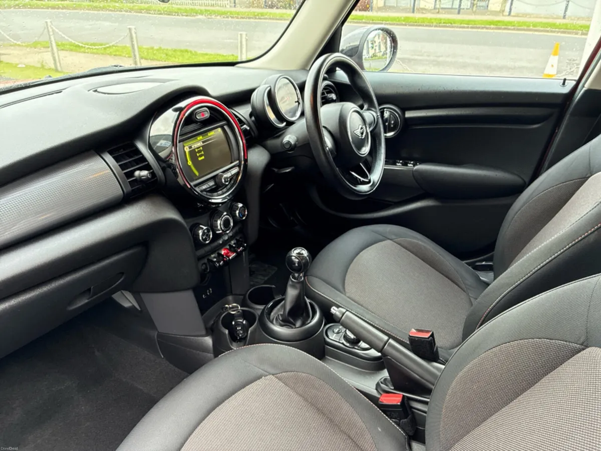 Mini Cooper XS52 4DR COOPER - Image 3