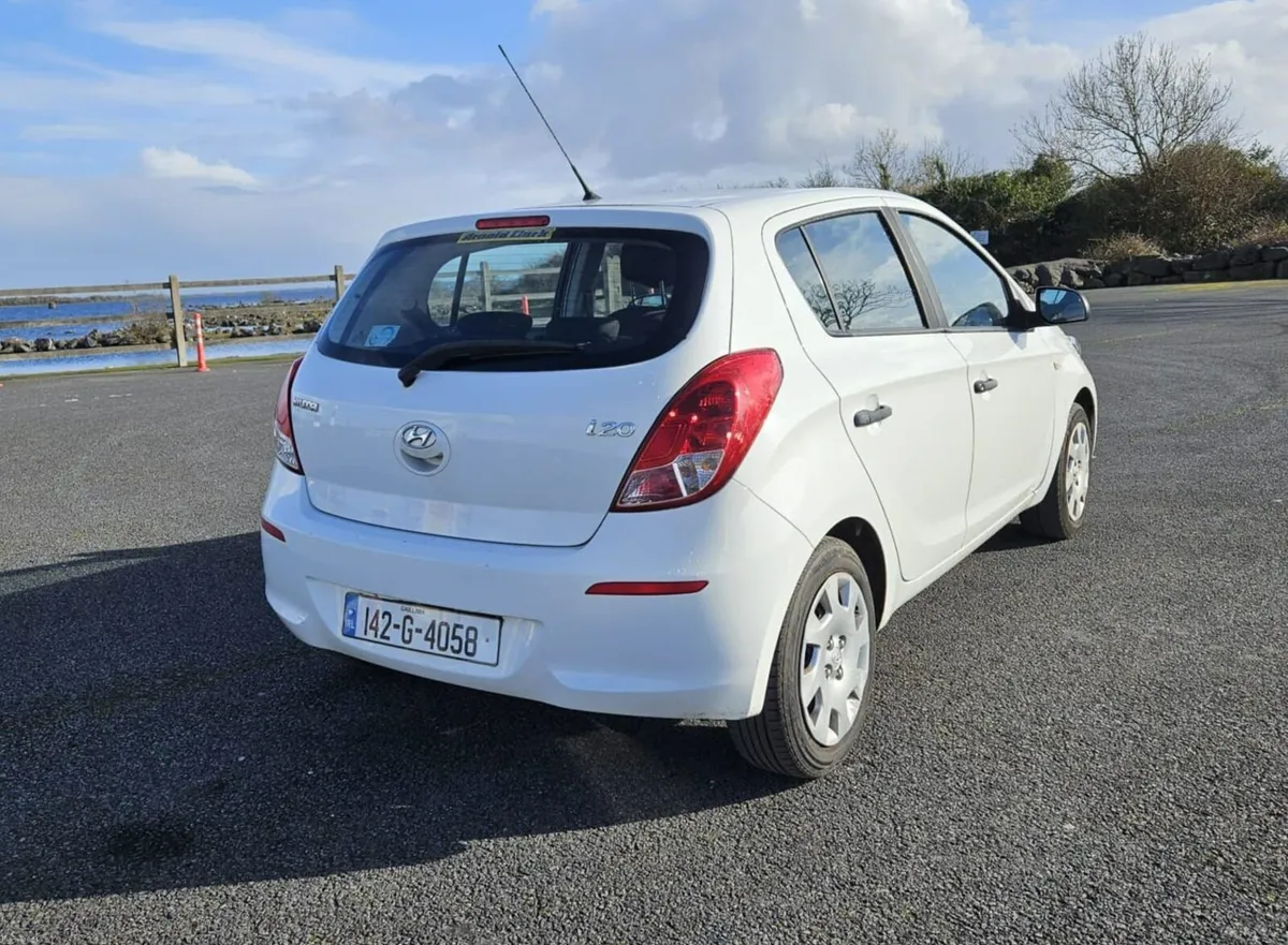 Hyundai i20 88,000km - Image 2