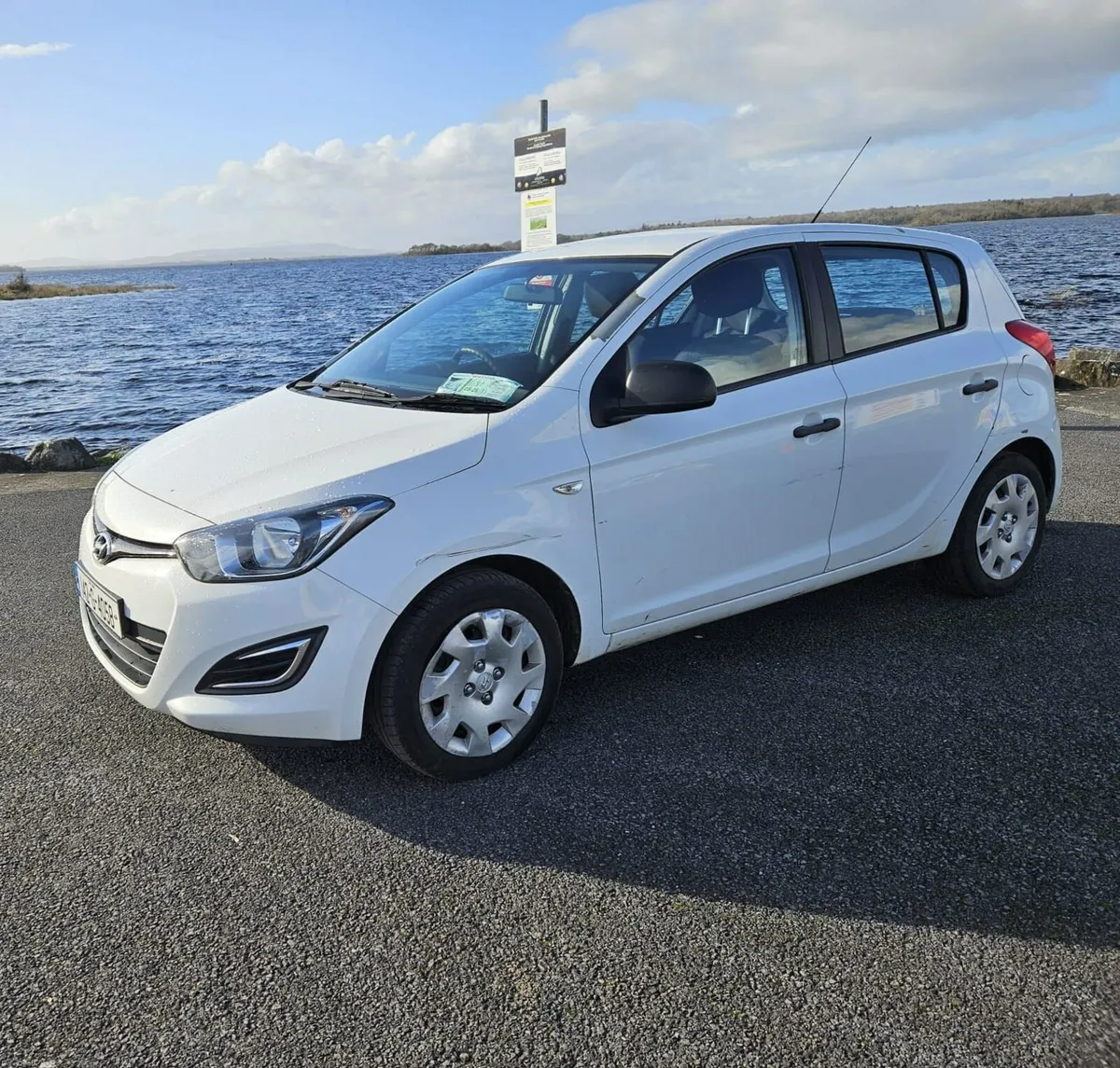 Hyundai i20 88,000km - Image 3