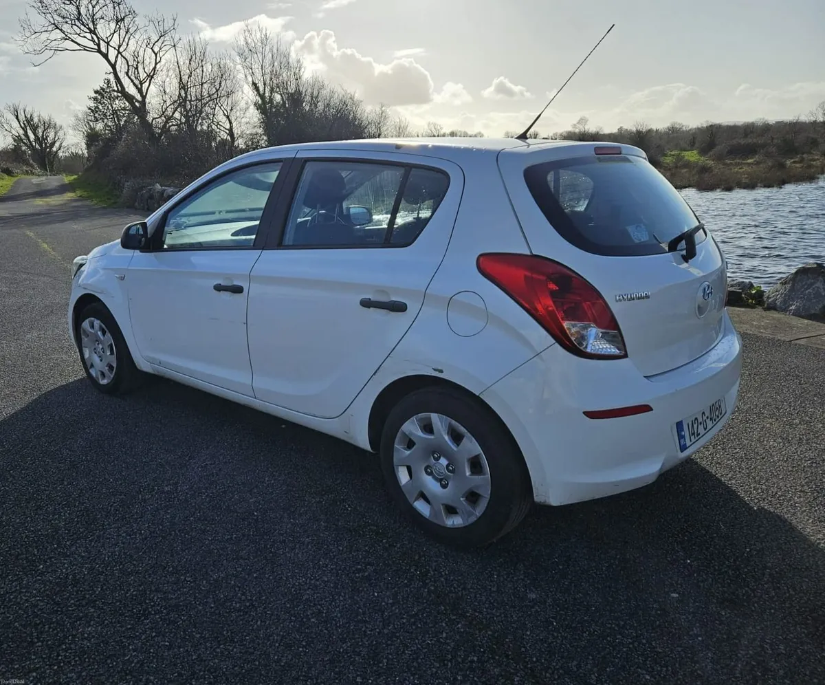 Hyundai i20 88,000km - Image 4