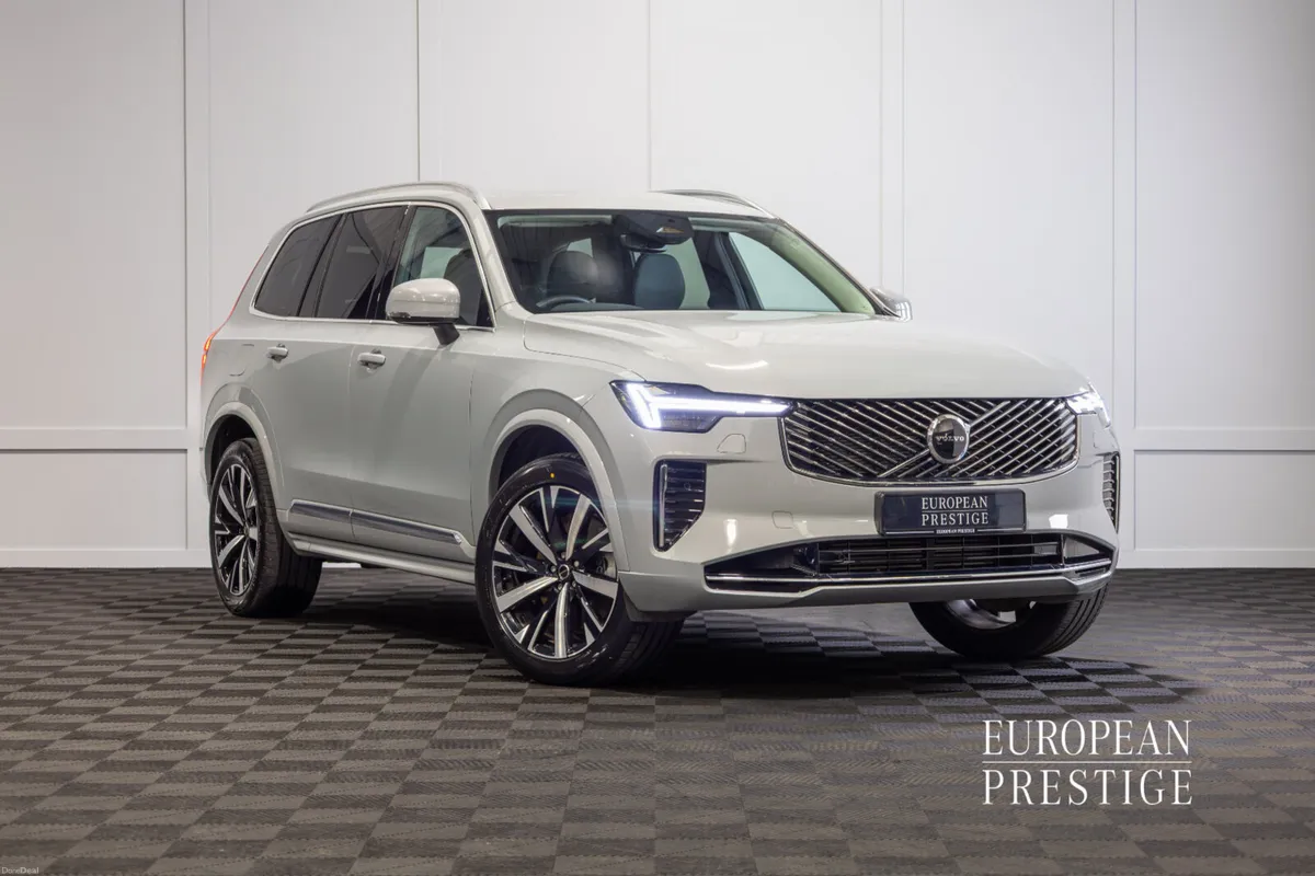 252 Volvo XC90 Core T8 7 Seater - Image 1