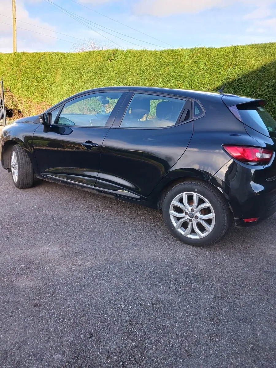 Renault Clio 2017 - Image 4
