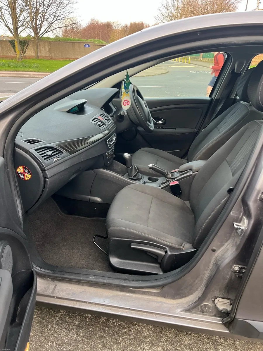 Renault fluence 1.5 TDI - Image 4