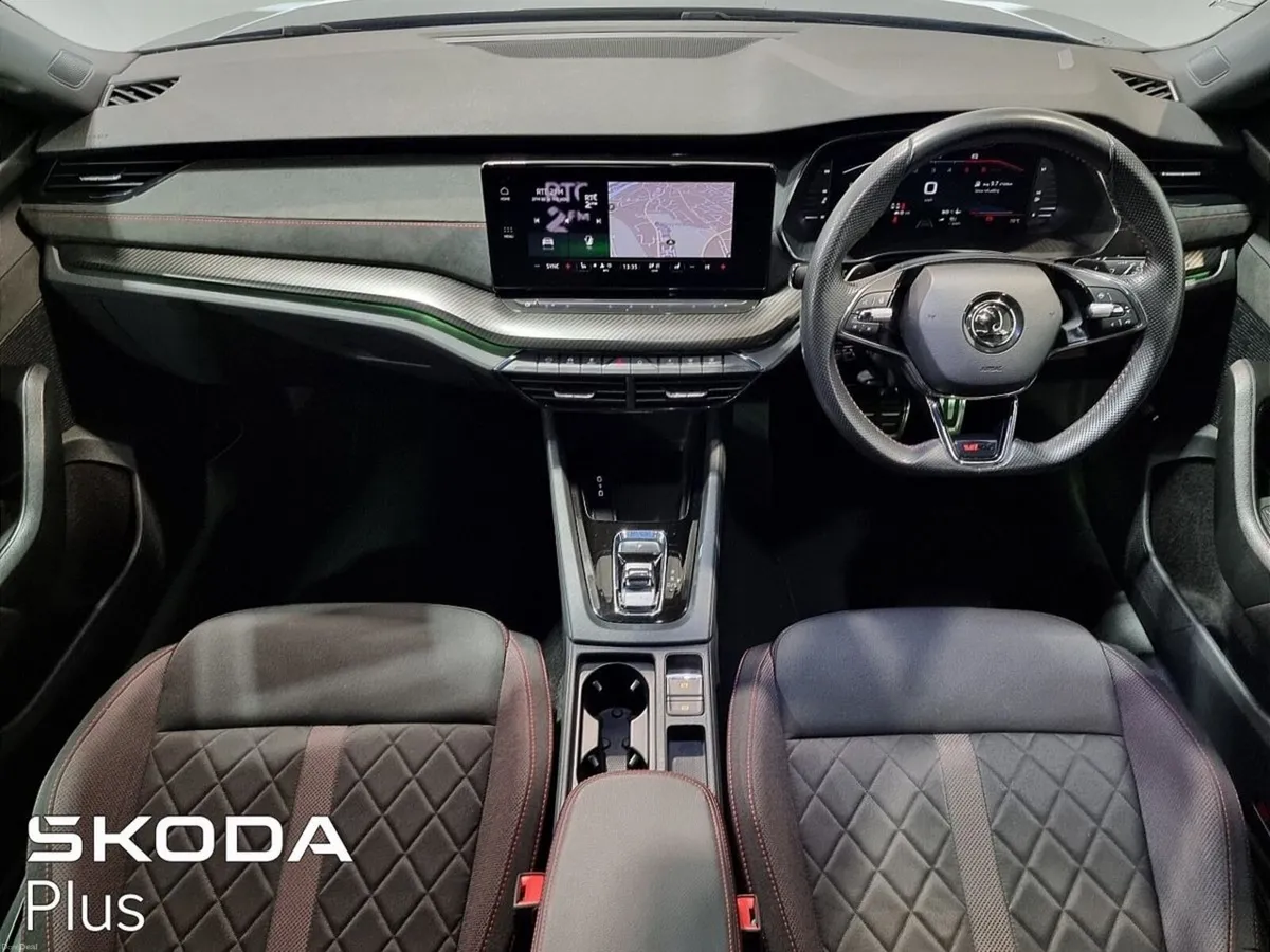 Skoda Octavia  ** SHOWROOM CONDITION ** COMBI RS * - Image 2