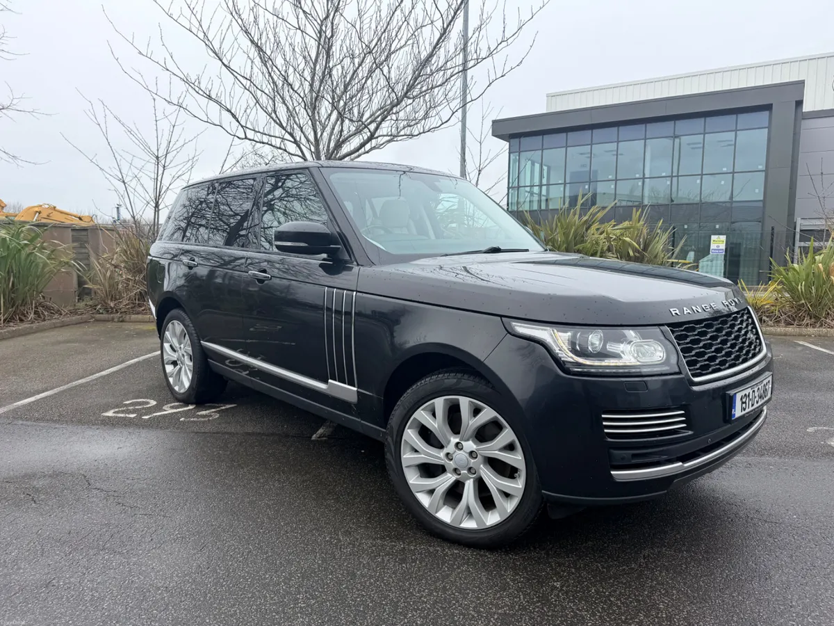 131 Land Rover Range Rover 4.4 Vogue SE SDV8 - Image 2
