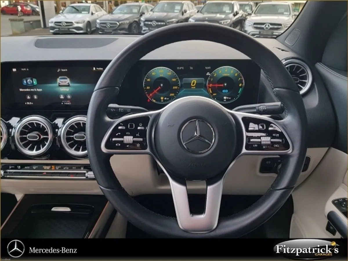 Mercedes-Benz GLA GLA PHEV 250e A/T Progressive - Image 2