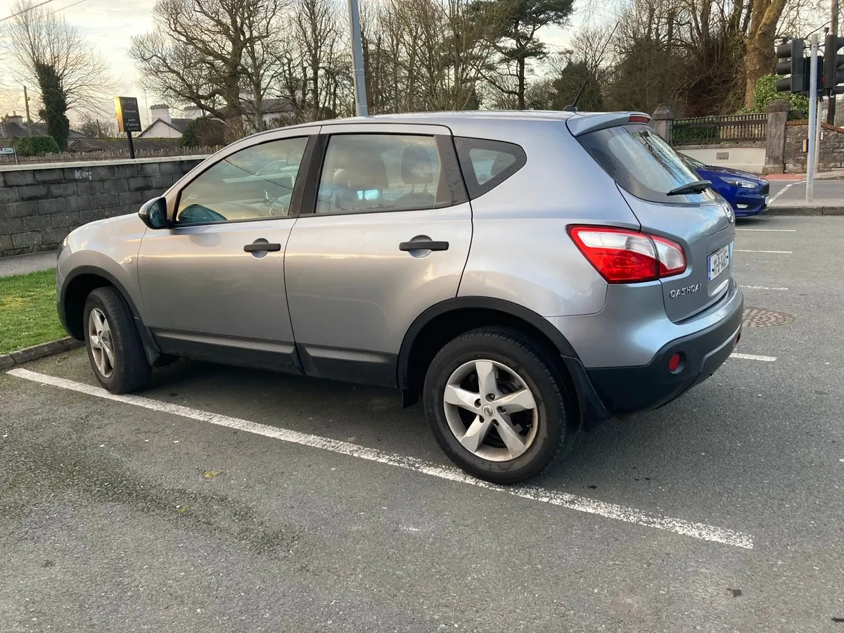 Nissan Qashqai 2011 - Image 2