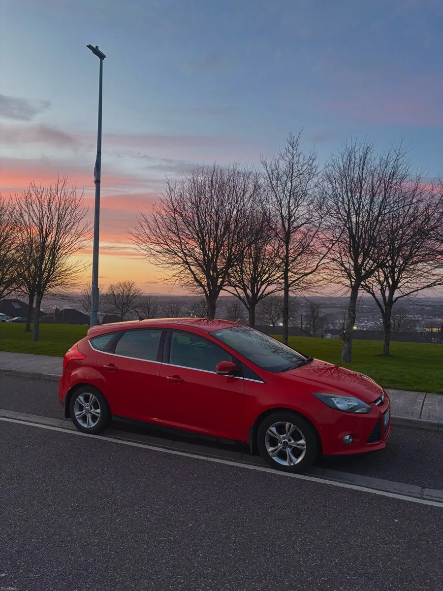 Ford Focus 2012 - Image 1