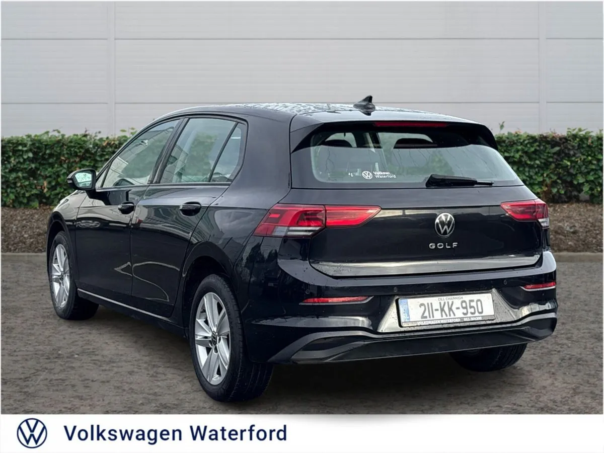 Volkswagen Golf 2.0 TDI Life - Image 4