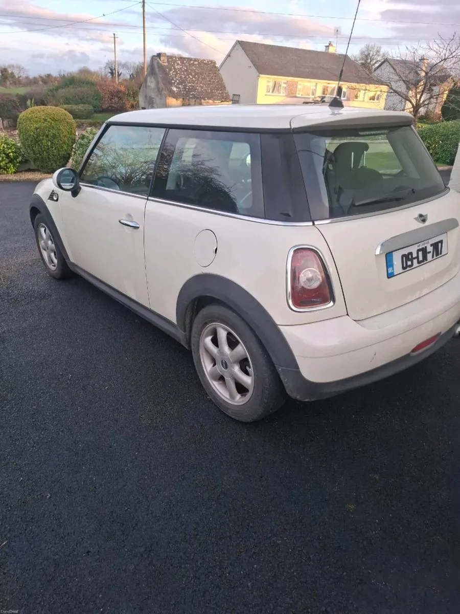 2009 mini - Image 4