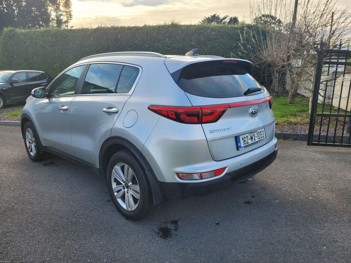 4 WD KIA SPORTAGE 2LTR DIESEL - Image 3
