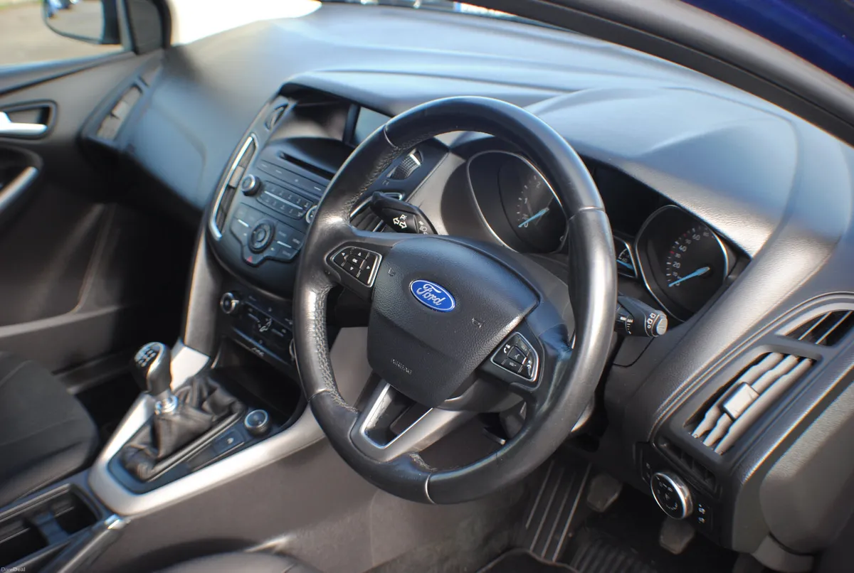 Ford Focus 2016 1.5 TDCI 5DR HB BLUE - Image 4
