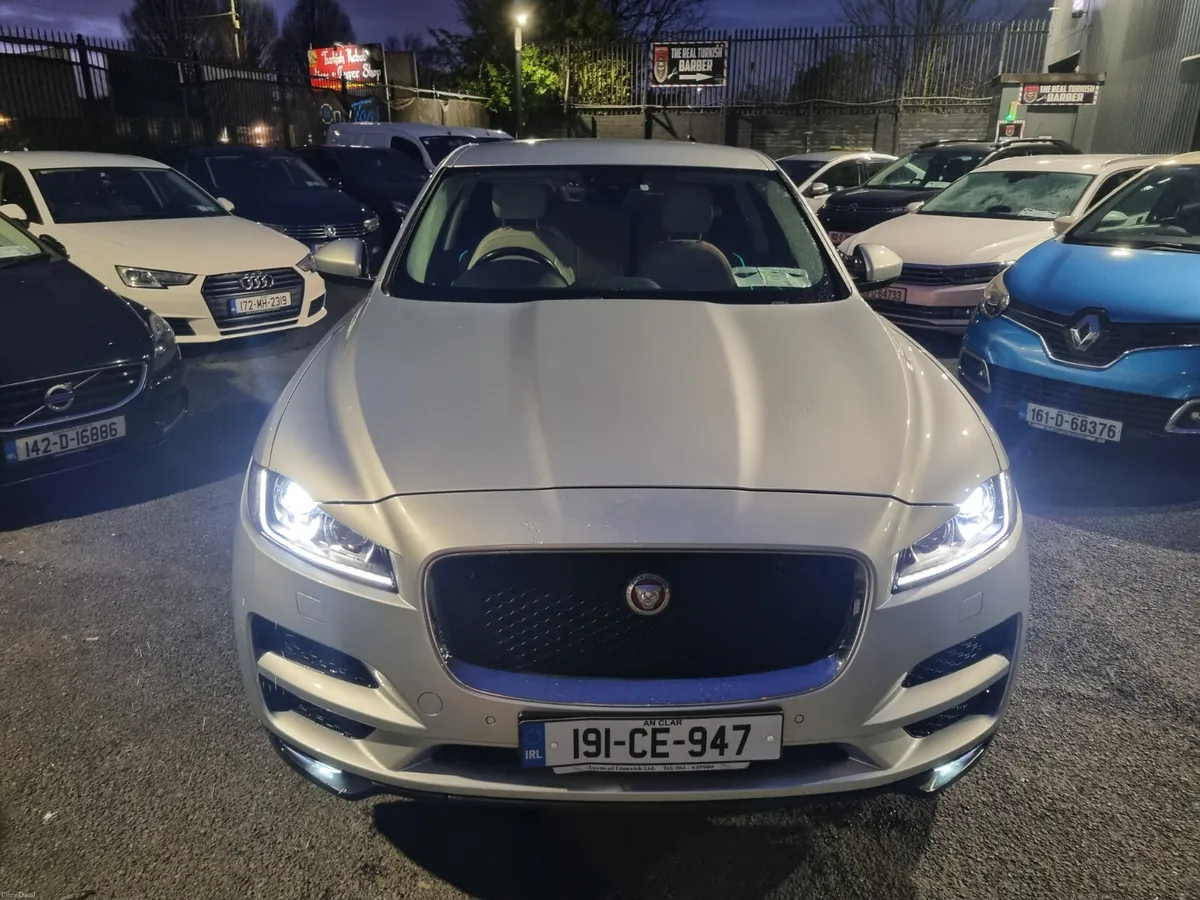 Jaguar F-Pace 2019 *1 YEAR WARRANTY * - Image 4